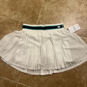 Brand new women’s Wilson tennis skirt